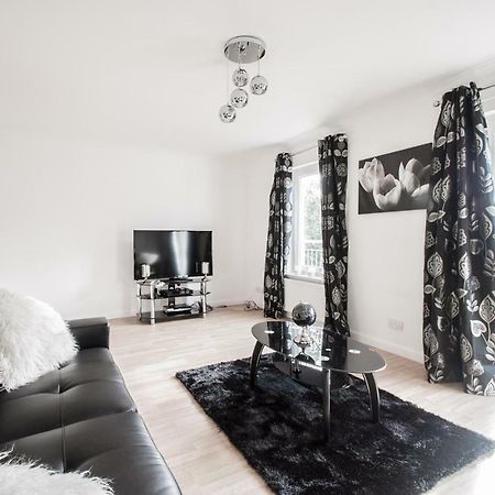 Orange Town House - Shaw Road, Only 6 Minutes To City Centre Aberdeen Ngoại thất bức ảnh