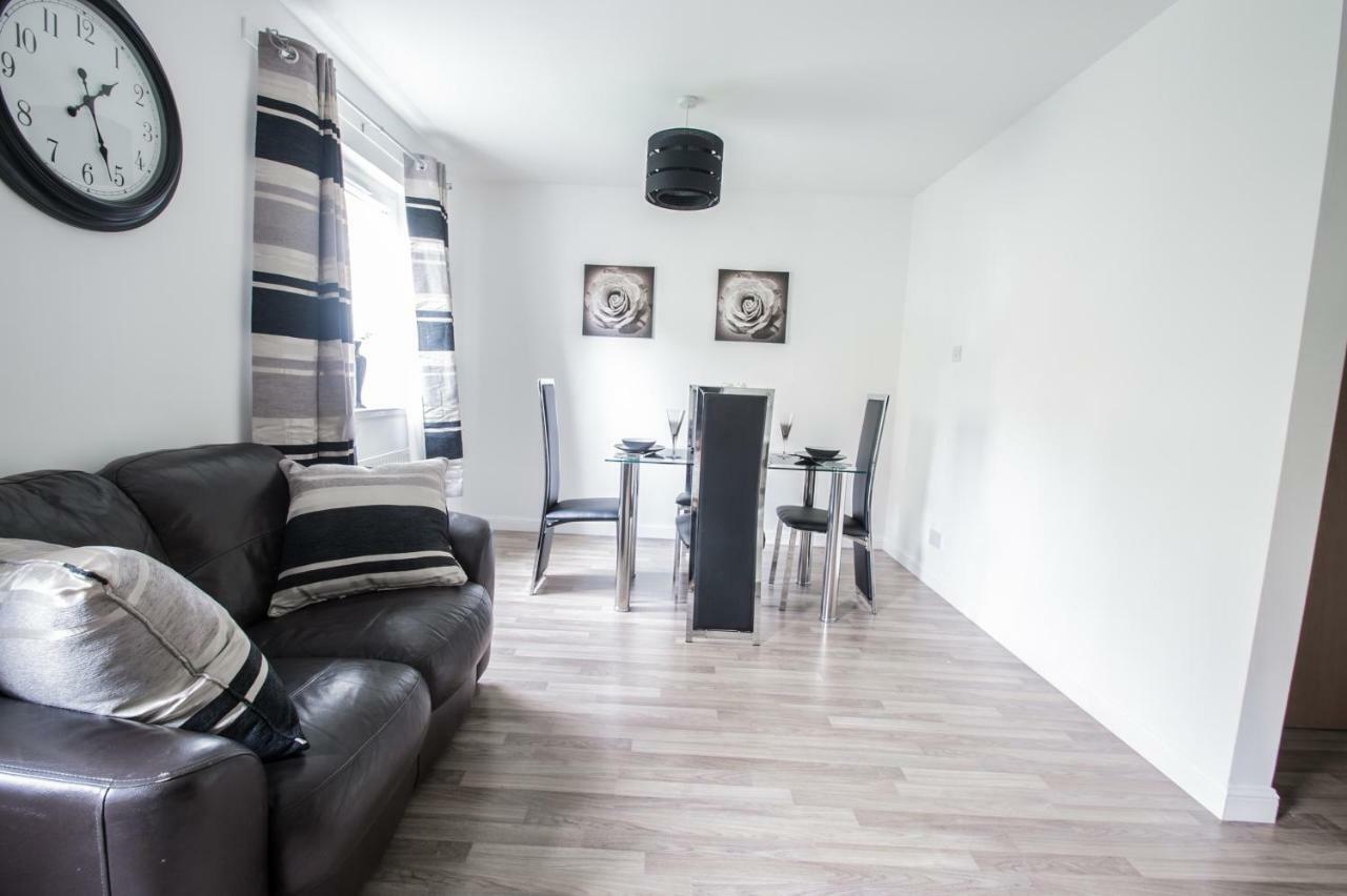 Orange Town House - Shaw Road, Only 6 Minutes To City Centre Aberdeen Ngoại thất bức ảnh