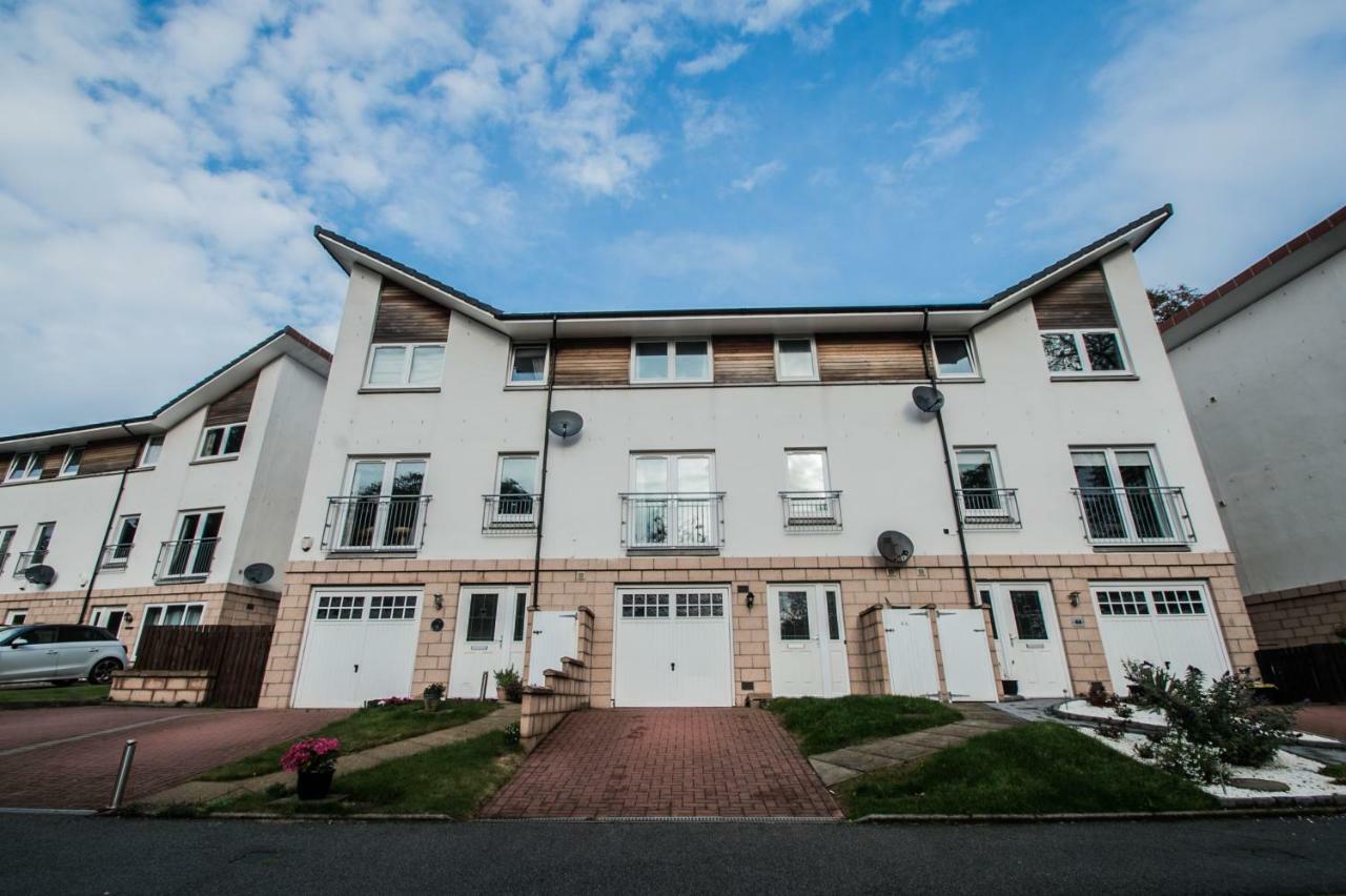 Orange Town House - Shaw Road, Only 6 Minutes To City Centre Aberdeen Ngoại thất bức ảnh