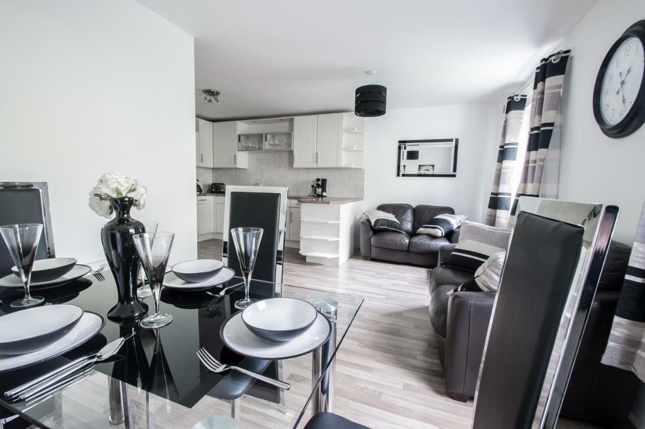 Orange Town House - Shaw Road, Only 6 Minutes To City Centre Aberdeen Ngoại thất bức ảnh